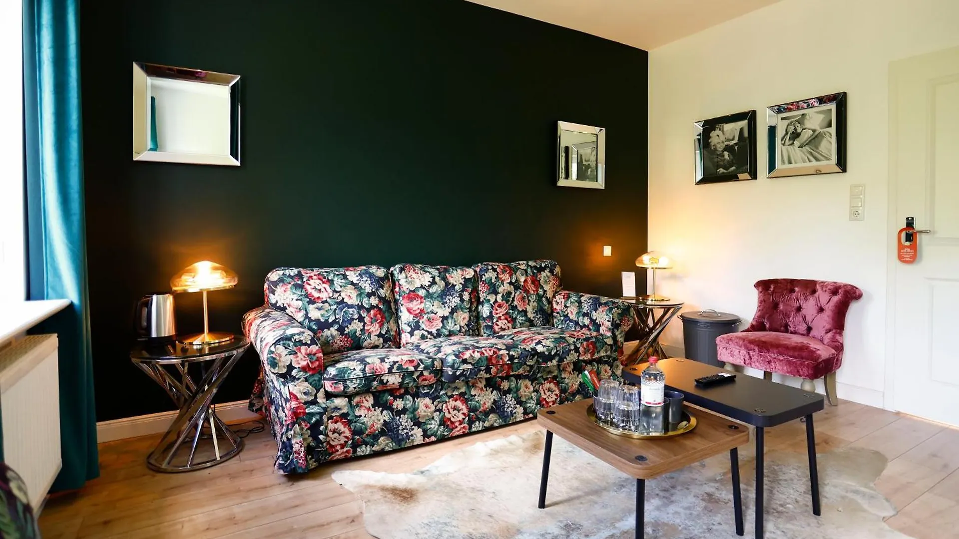 Sleephotels Alsterroom Hamburg Germany