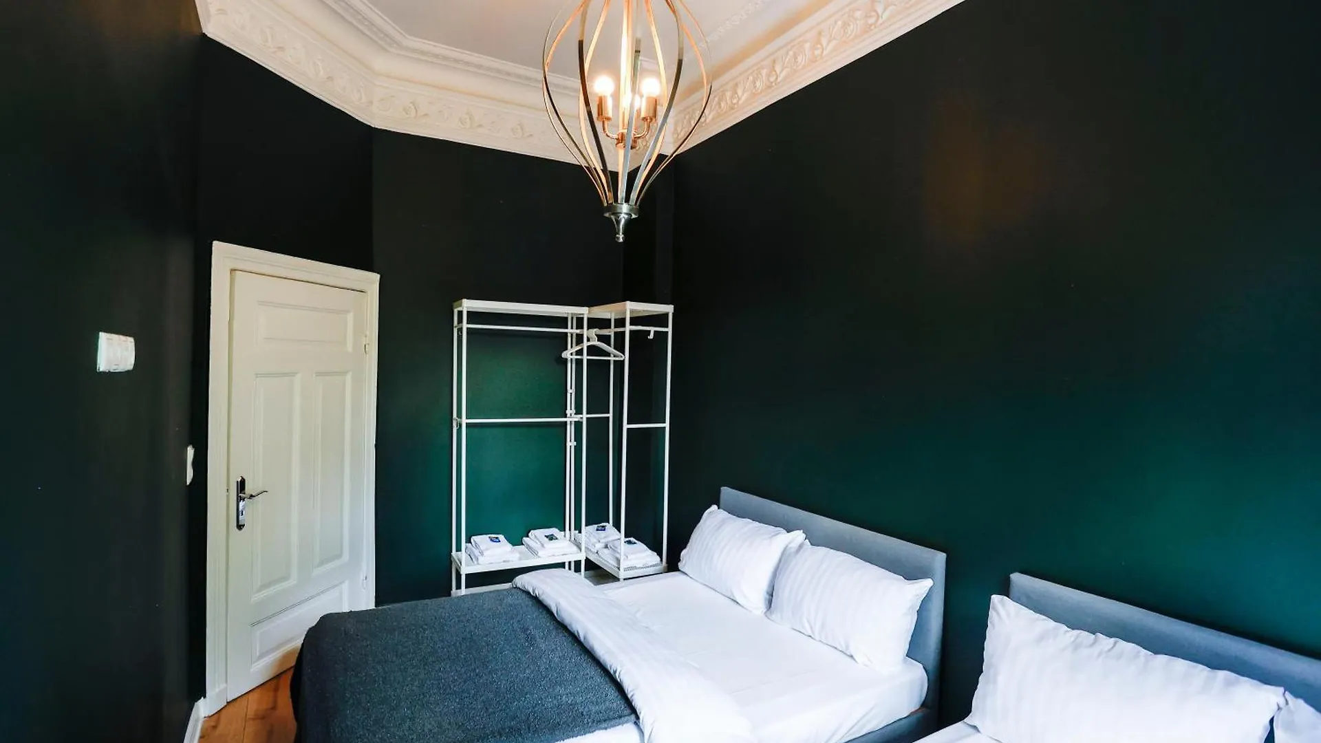 Sleephotels Alsterroom Hamburg Germany