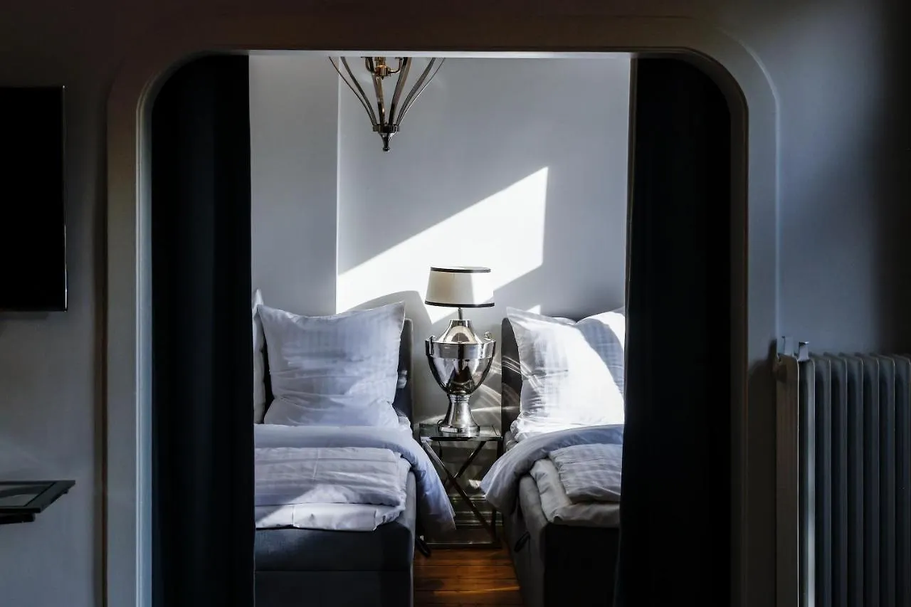 Sleephotels Alsterroom Hamburg Hotel